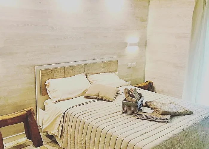 Perla Della Sila لوريكا